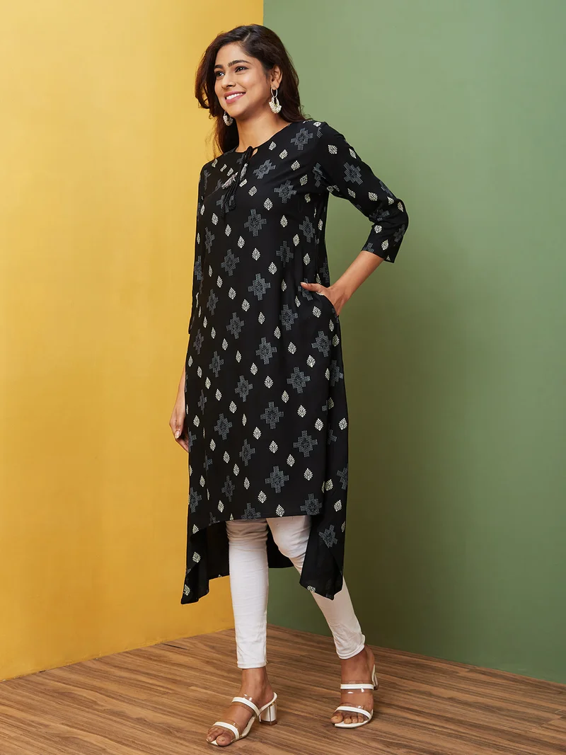 globus Women Ethnic Motifs Printed Indie Prints Kurta