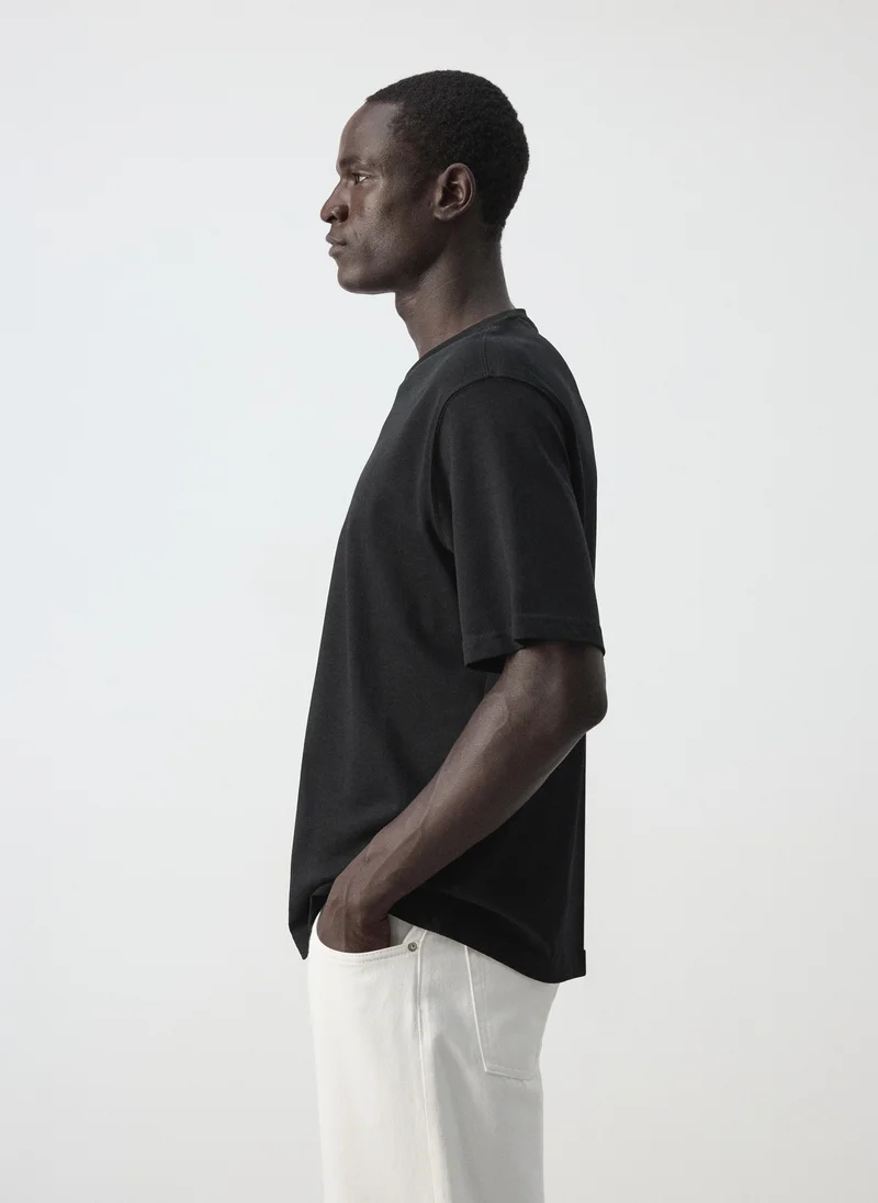 Mango Man 99-NEGRO Relaxed Fit T-Shirt 260Gsm for Men | Best Price UAE