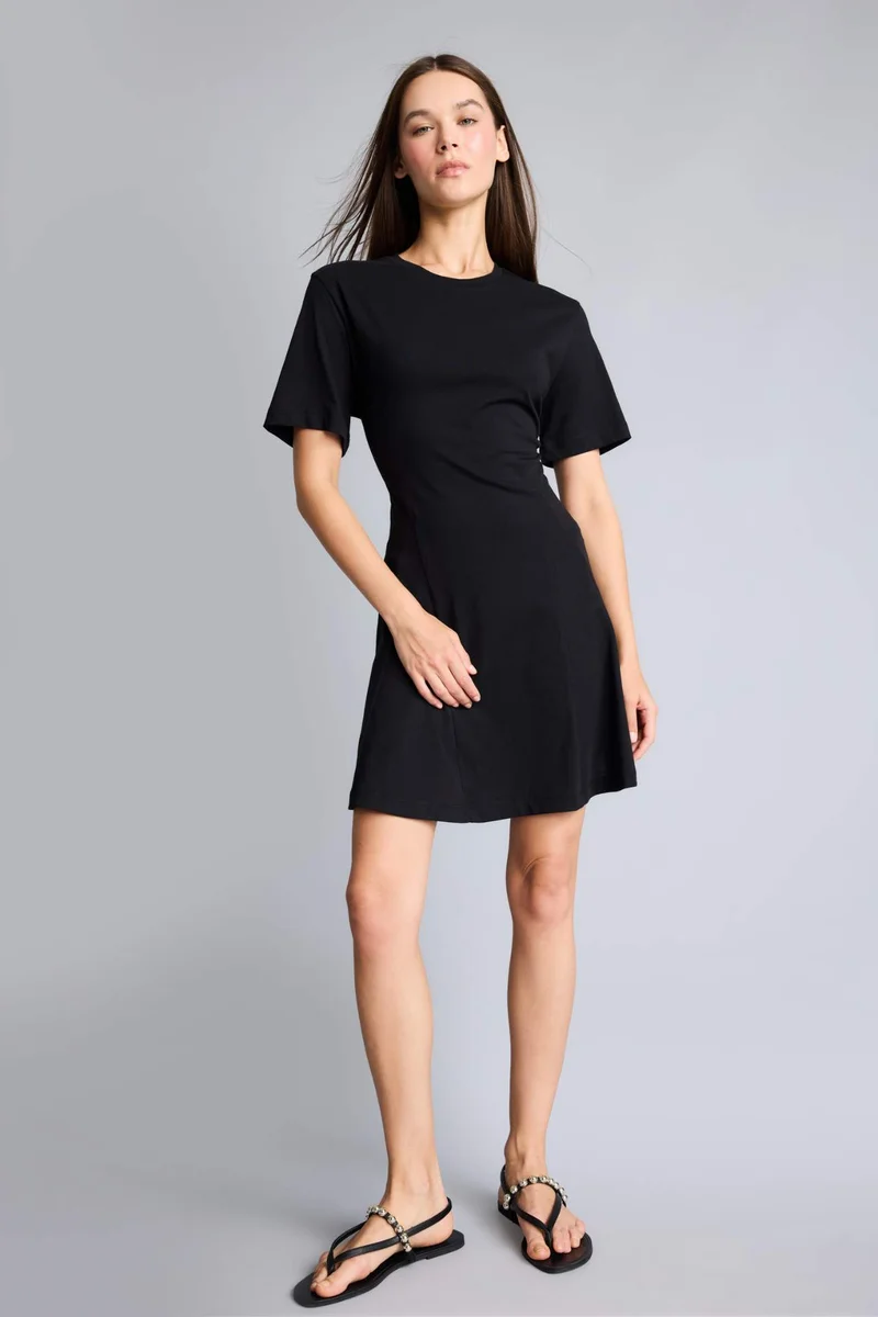 ديفاكتو Crew Neck Dress