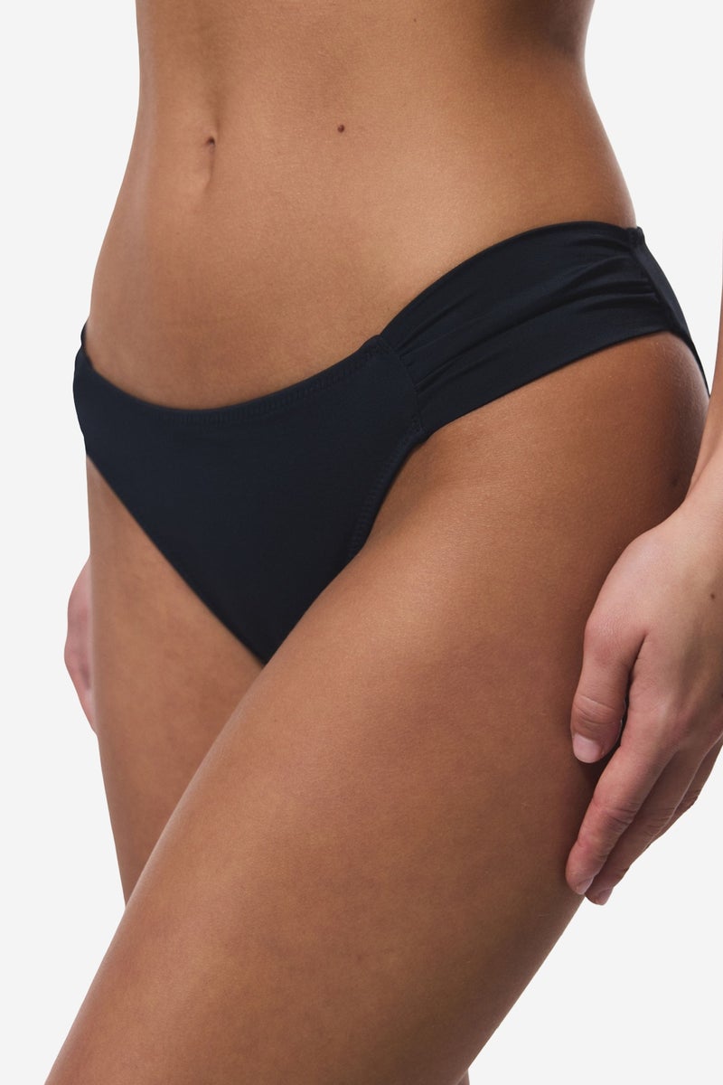 PENTI Macrame Low Waist Bikini Bottoms - Image 3