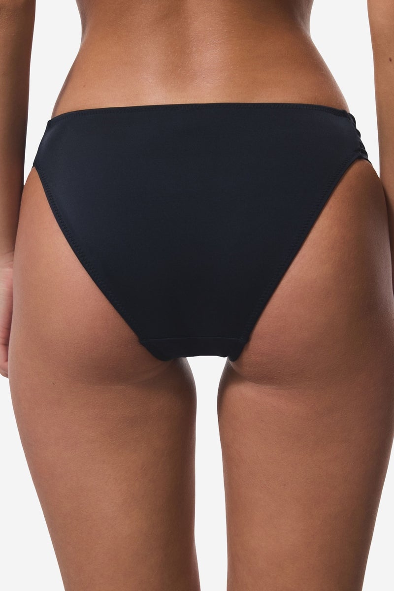 PENTI Macrame Low Waist Bikini Bottoms - Image 2