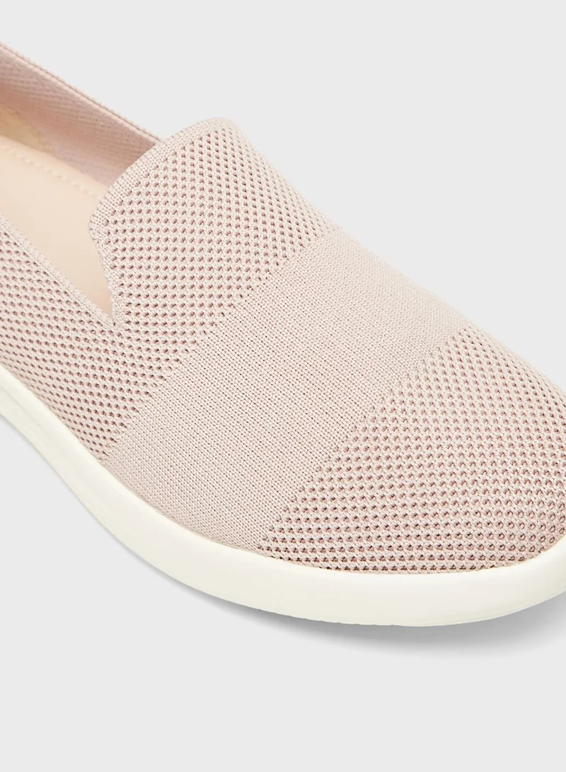 شو اكسبرس Casual Shoes