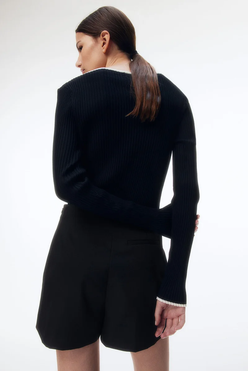 اتش اند ام تنورة ميني بشورت داخلي