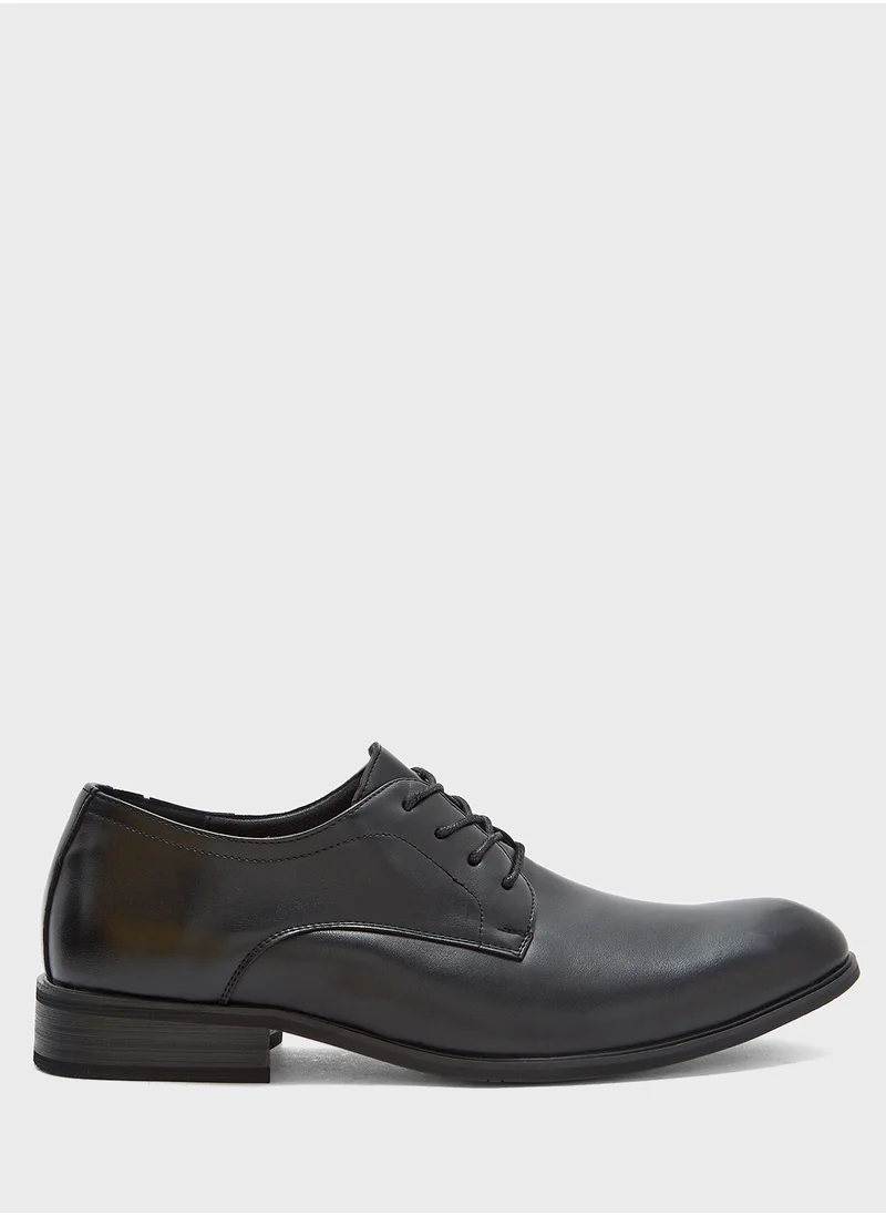 Robert Wood Essential Formal Lace Up