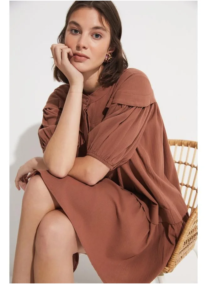 JUNE June Grandad Neck Flounce Dress Brown