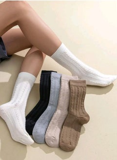🧦 جوارب نسائية قطنية بنقشة مضلعة – طقم 5 أزواج | ألوان محايدة وأنيقة | ناعمة ومريحة للتنقل اليومي