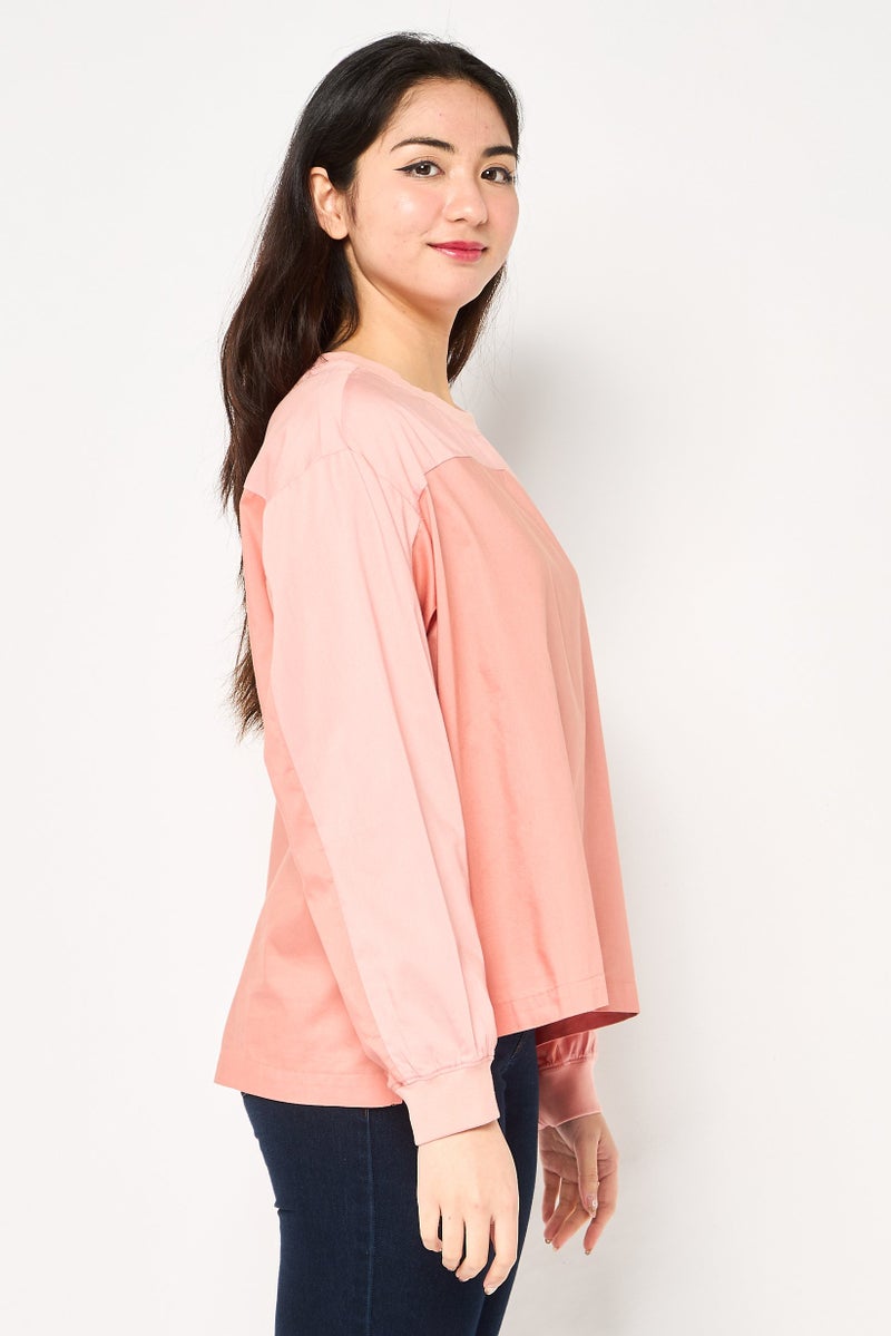 Levi's تي شيرت نسائي بأكمام طويلة من ليفيس بالتعاون مع ديبيكا بادكون، بياقة دائرية، بتصميم ثنائي اللون، متعدد الألوان - Image 3