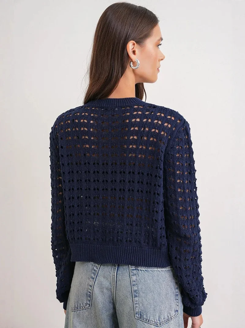 MixRay Navy Blue MIXRAY Textured Knit Relaxed Crop Sweater with Crew Neck for Women | Best Price UAE