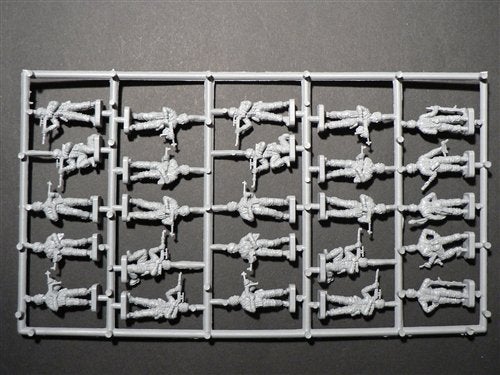 Italeri German Paratroopers Figures 1/72 6045 - Image 3
