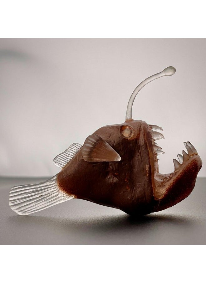 Safari Ltd. - Safari Ltd Deep Sea Creatures Toob - 7 Mini Figurines: Hatchet Fish, Angler Fish, Viper Fish, Glass Squid, Giant Isopod, Gulper Eel, & Black Dragonfish - Educational Toy For Boys, Girls & Kids Ages 3+ - Image 1