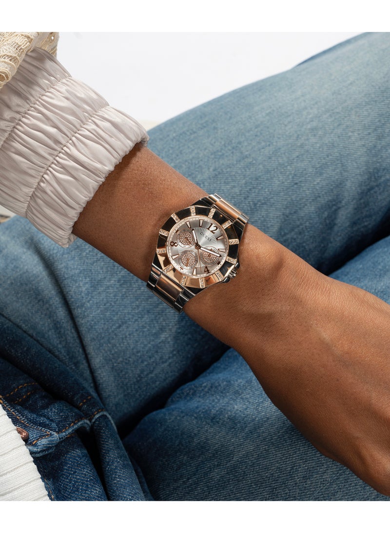 GUESS ساعة GUESS النسائية باللون الذهبي الوردي متعددة الوظائف ثنائية اللون - GW0616L3 - Image 5