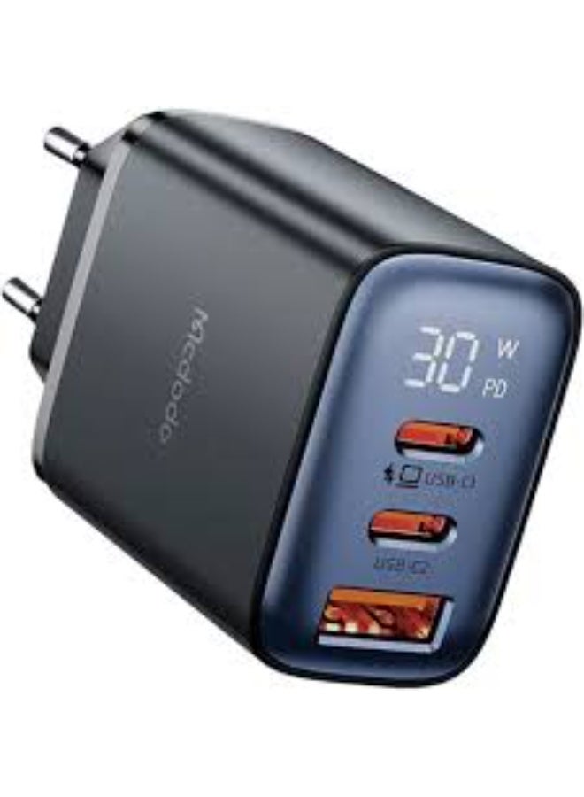 Mcdodo Fast Charging CH-218 30W , 2 Type-C Ports + USB-A Port with Digital Display for Real-Time Power , Fast Charging Compatible with PD, QC4.0, PPS, AFC, SCP, SFC , Ideal for Phones, Tablets, Laptops, Smartwatches and More , Compact and Sleek Design with 8 Layers of Protection to Ensure Safe and Efficient Charging - Image 4