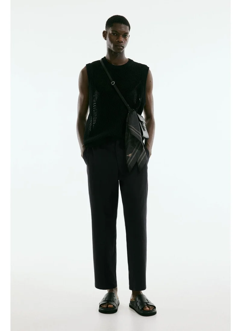 اتش اند ام Relaxed Fit cotton-blend twill trousers