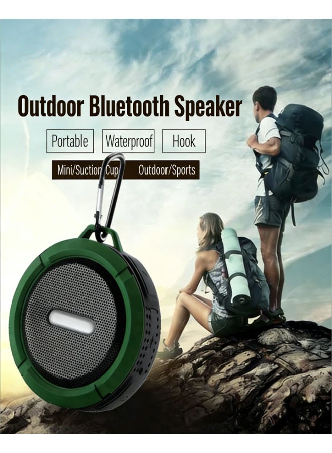 مكبر صوت لاسلكي محمول مقاوم للماء للاستخدام الخارجي، بتقنية بلوتوث، صوت ستيريو ثلاثي الأبعاد معزز، وقت تشغيل يصل إلى 10 ساعات، ميكروفون مدمج، فتحة لبطاقة TF، مناسب للرياضة، المسبح، الشاطئ، المشي لمسافات طويلة، والتخييم (لون أخضر). - Image 1