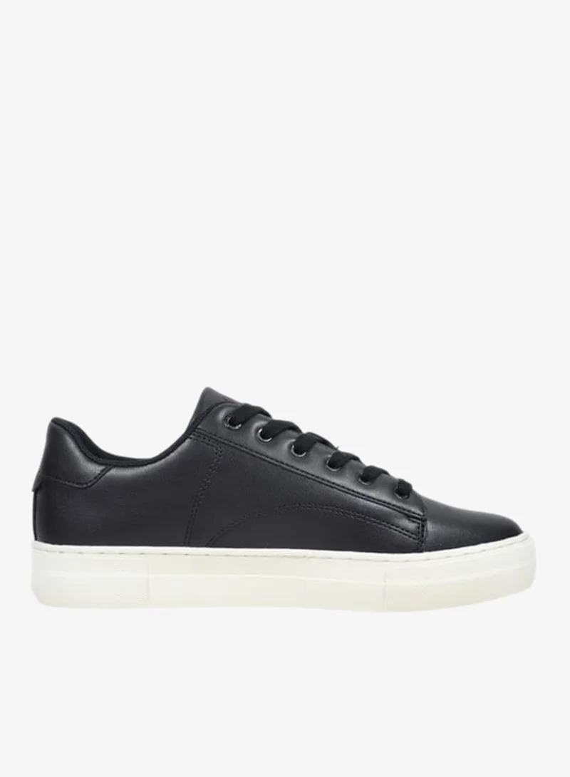 GAP Men's Solid Lace-Up Sneakers - PORTLAND