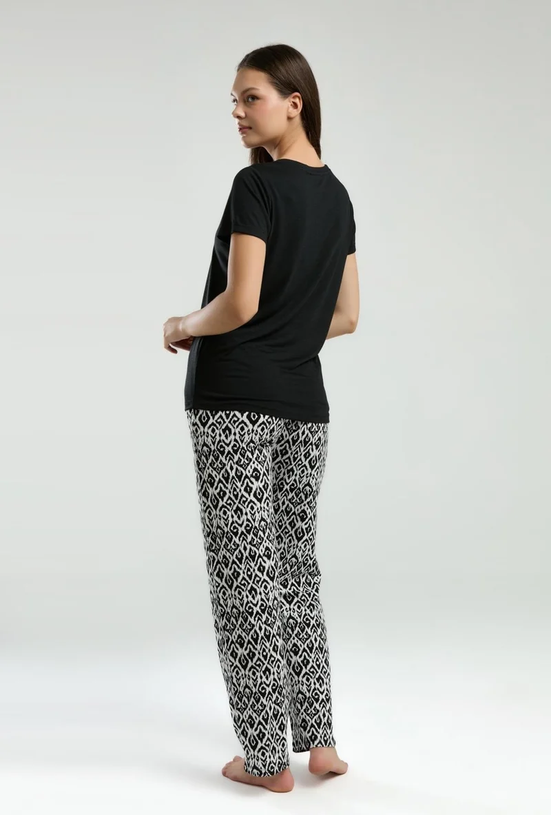 ارنيتا Women's Plus Size Summer Pajama Set, Crew Neck, Short Sleeves, Buttoned, Pocket Detail