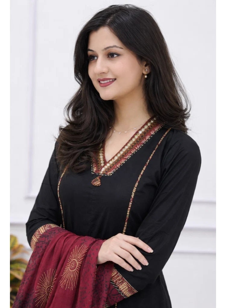 Ishq Behisaab Women's Embroidered Black Kurta Set | Tribal Art Three Piece Salwar Suit | A-line Cotton Kurti with Palazzo and Shawl - Image 5