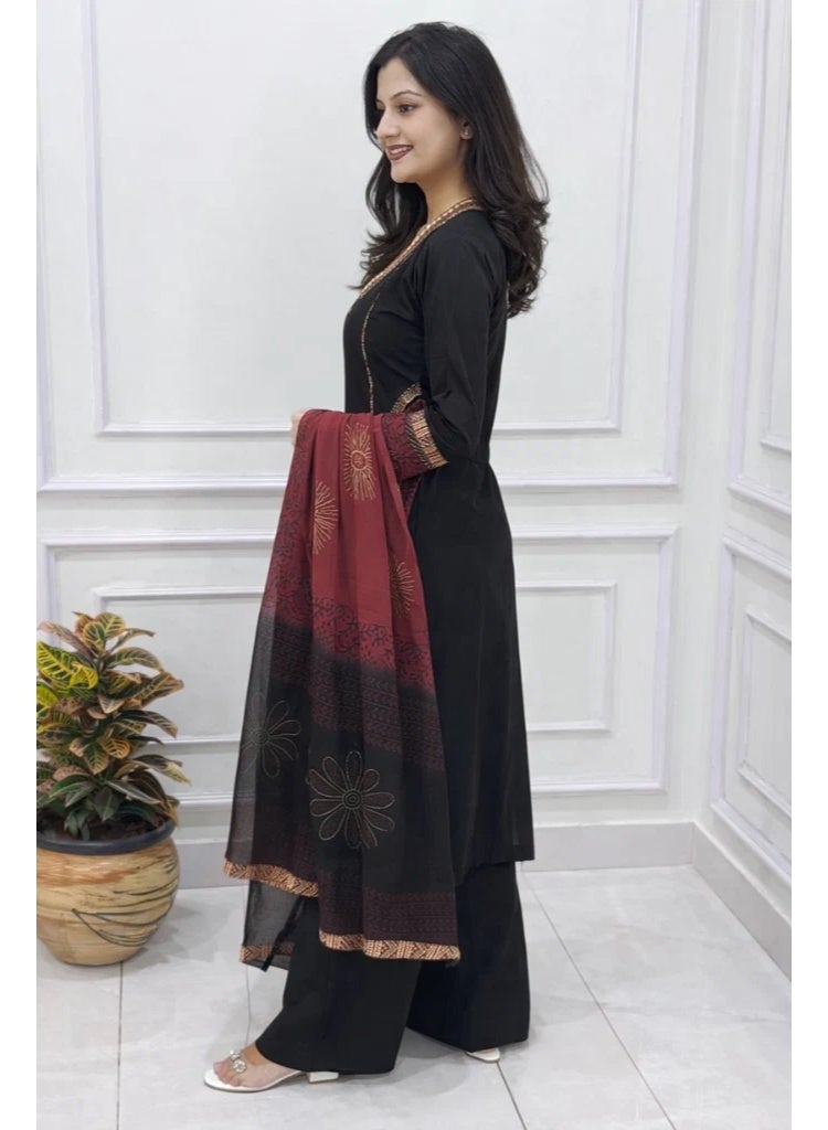 Ishq Behisaab Women's Embroidered Black Kurta Set | Tribal Art Three Piece Salwar Suit | A-line Cotton Kurti with Palazzo and Shawl - Image 4