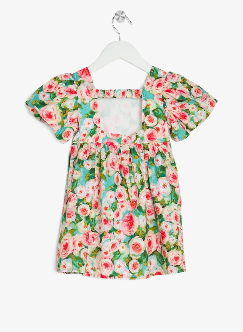 بنياتا فستان مزهر