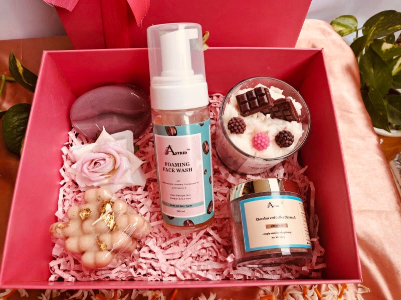 Astrid Diwali Delight Coffee -Choco Bliss Aromatherapy Gift Box by Astrid | Handmade Gifting | Foaming Face wash, Dessert candle, Clay mask, handmade soap - Image 2