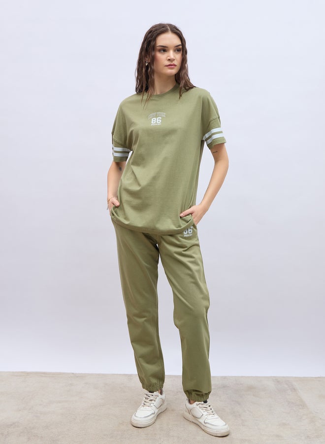 Styli Slogan Print Oversized T-Shirt and Joggers Co-Ords  - Image 2