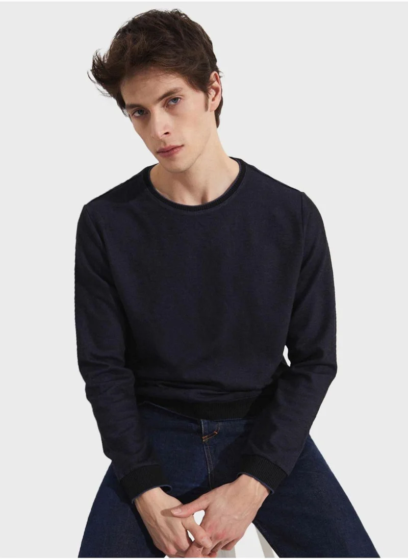 جون Essetial Textured Crew Neck Sweatshirt