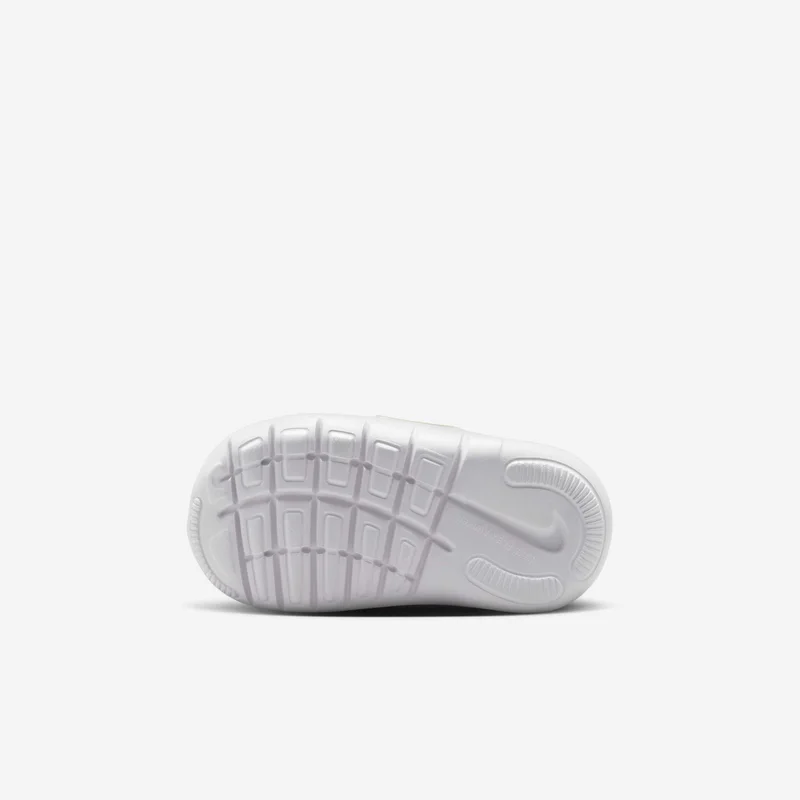 نايكي Kids' Flex Runner 4 Running Shoes