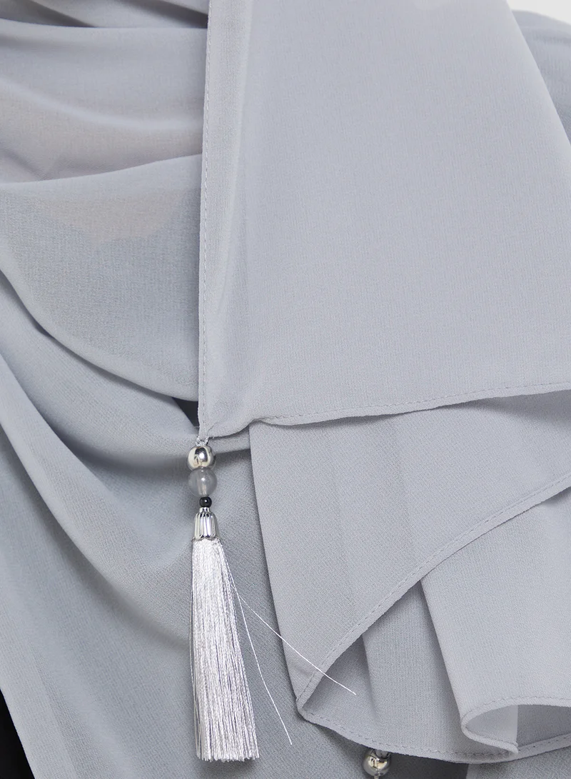 خزانة Beaded Tassel Detail Long Hijab Scarf