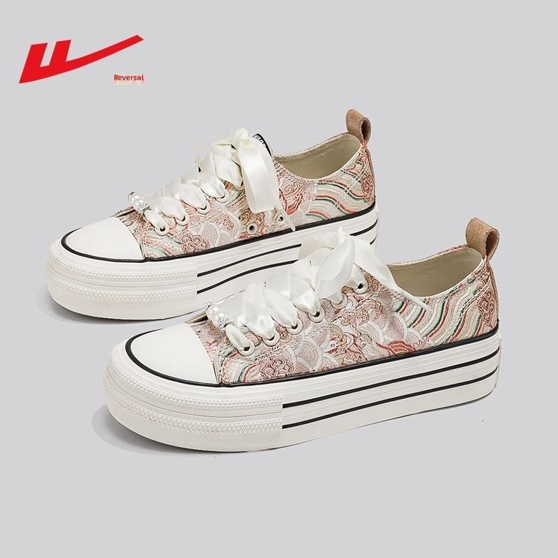 Warrior Women’s shoes, Chinese‑style canvas sneakers for women, 2026 new summer collection—thick‑soled, height‑increasing, modern Chinese‑inspired trendy sports skate  shoes. - Image 1