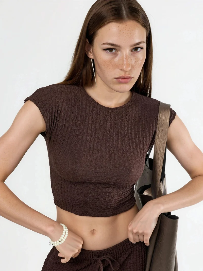 بوسيم BUSEM Fitted Textured Ribbed Crop Top