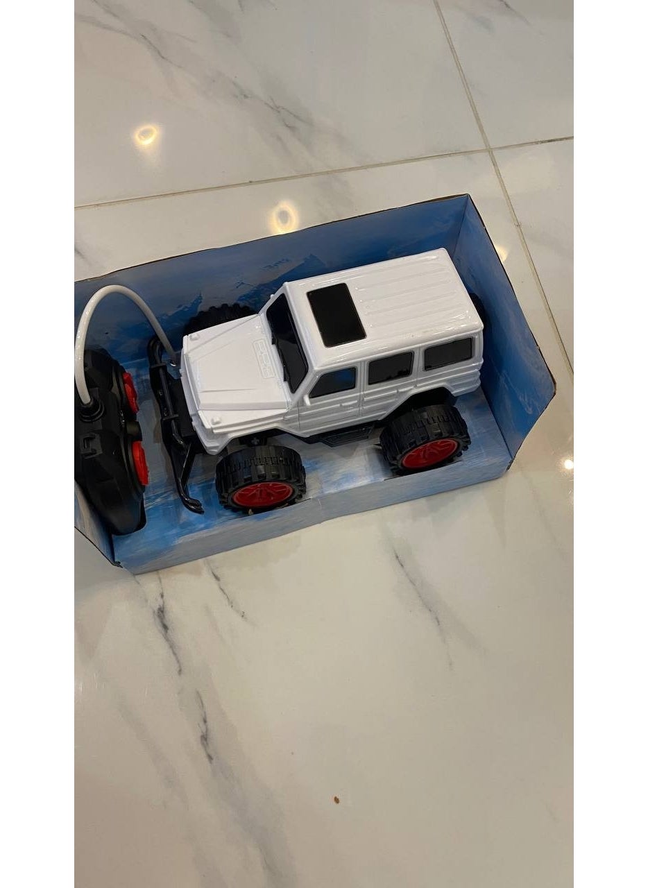 Remote Controlled Off Road Jeep Full Function Battery Operated Toy Car with Lights - pzsku/Z44E47A8758962A97AD83Z/45/_/1740644786/2224a6ff-7ae2-45de-bcaa-fdf01f39b387