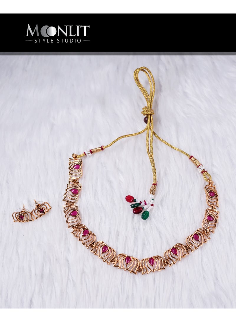 Antique Lotus Motif Necklace Set