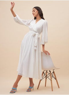 Textured Dobby Wrap Midi Dress with Waist Tie Detail - pzsku/Z44E5C76DC1782E5B775BZ/45/_/1740487931/4c4f17e8-1288-4dfc-9766-1ecd640255ac