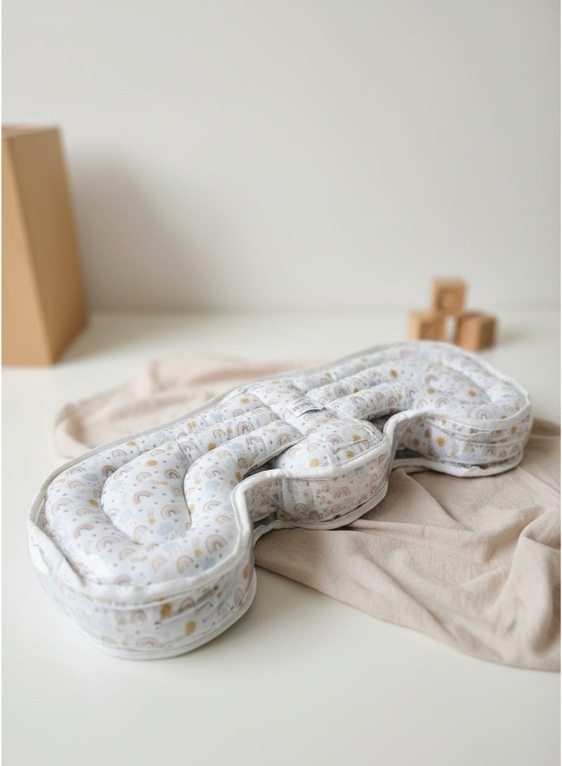 ماماز جيفت وسادة الرضاعة الطبيعية هذه مزودة بثلاثة أوضاع لضبط الارتفاع، مناسبة لجميع أشكال الأمهات. ستحافظين أنتِ وطفلكِ على وضعية مريحة دون ألم في ظهركِ ورقبتكِ. - Image 3