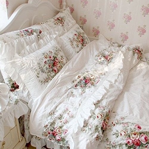 FADFAY Farmhouse Bedding Elegant and Shabby Vintage Rose Floral Duvet Cover Bedskirt Lovely White Lace and Ruffle Style Exquisite Craft 100% Cotton,Full Size 4-Pieces - Image 3