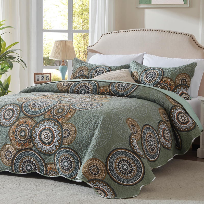 LEAONME 3-Piece Full Queen Size Olive Green Quilt Set Lightweight Oversized Bedspread 90''x98'' Soft Microfiber Floral Coverlet Luxurious Warm Bed Cover for All Seasons (1 Quilt, 2 Pillow Shams) - Image 1