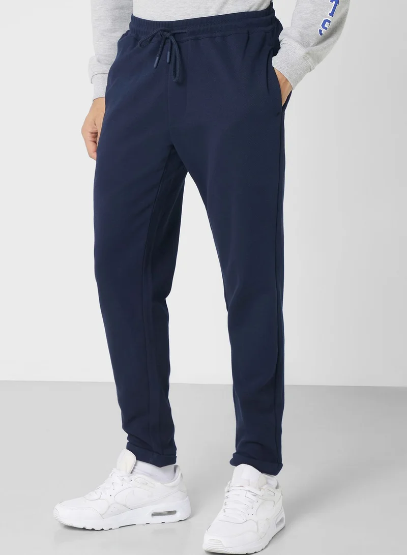 Iconic Essential Sweatpants
