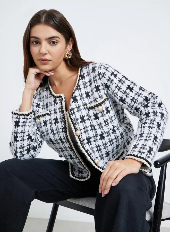 ستايلي جاكيت محبوك بنقشة وأزرار لؤلؤية