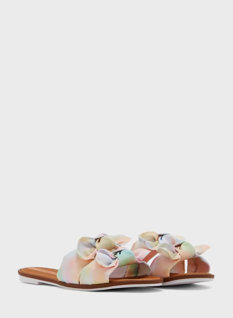 MOLECA Jairdan Flat Sandals