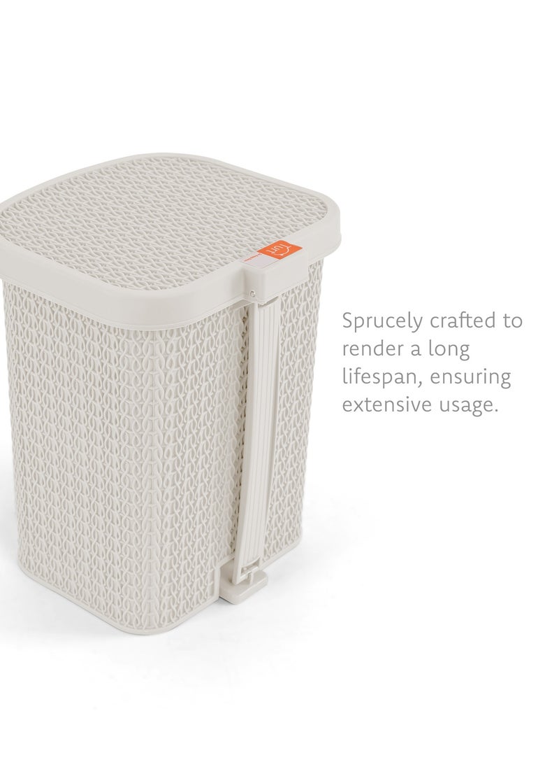 Turt Turt Step-on Waste Bin with Pedal 7 Ltr  - Image 3