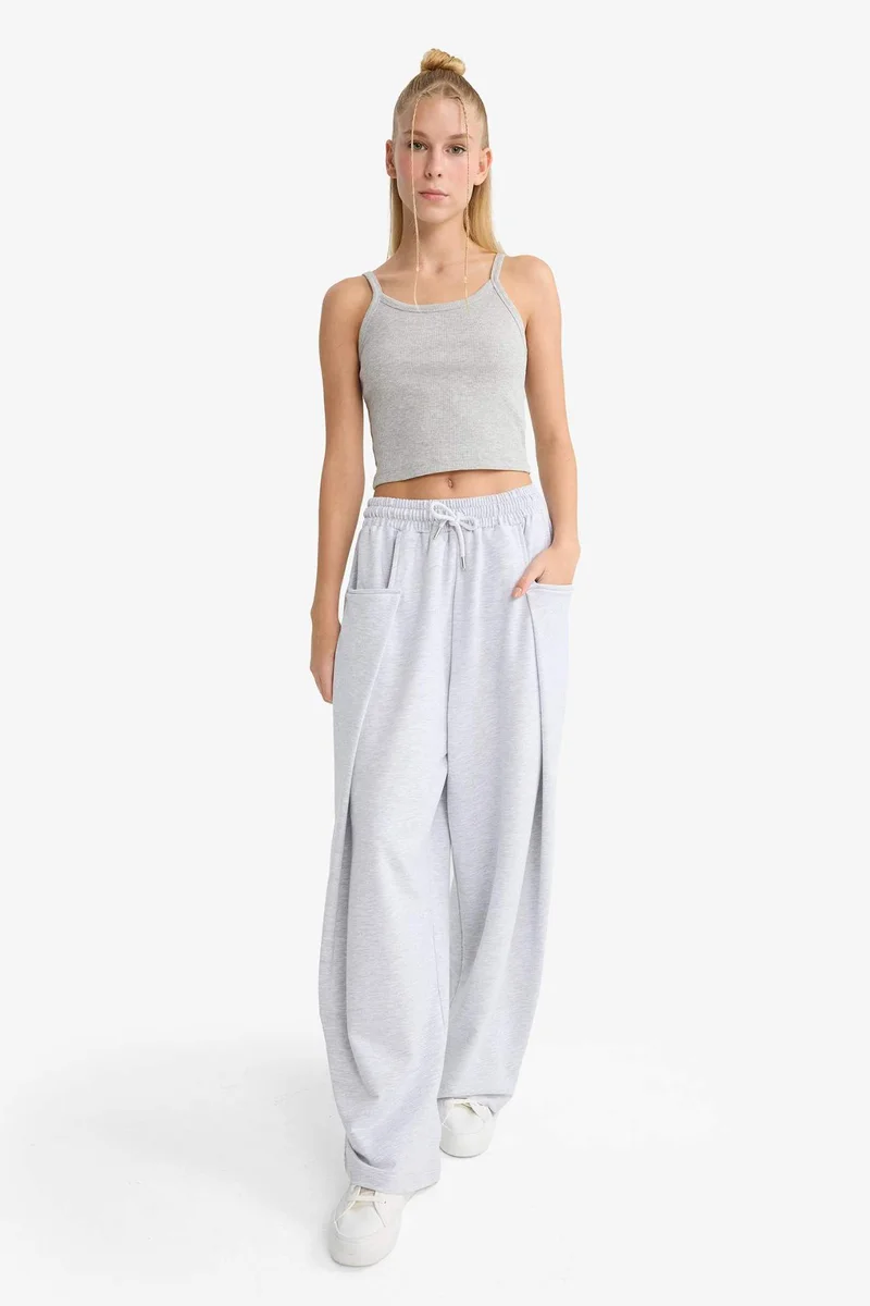 ديفاكتو Barrel Fit Wide Leg Sweatpants
