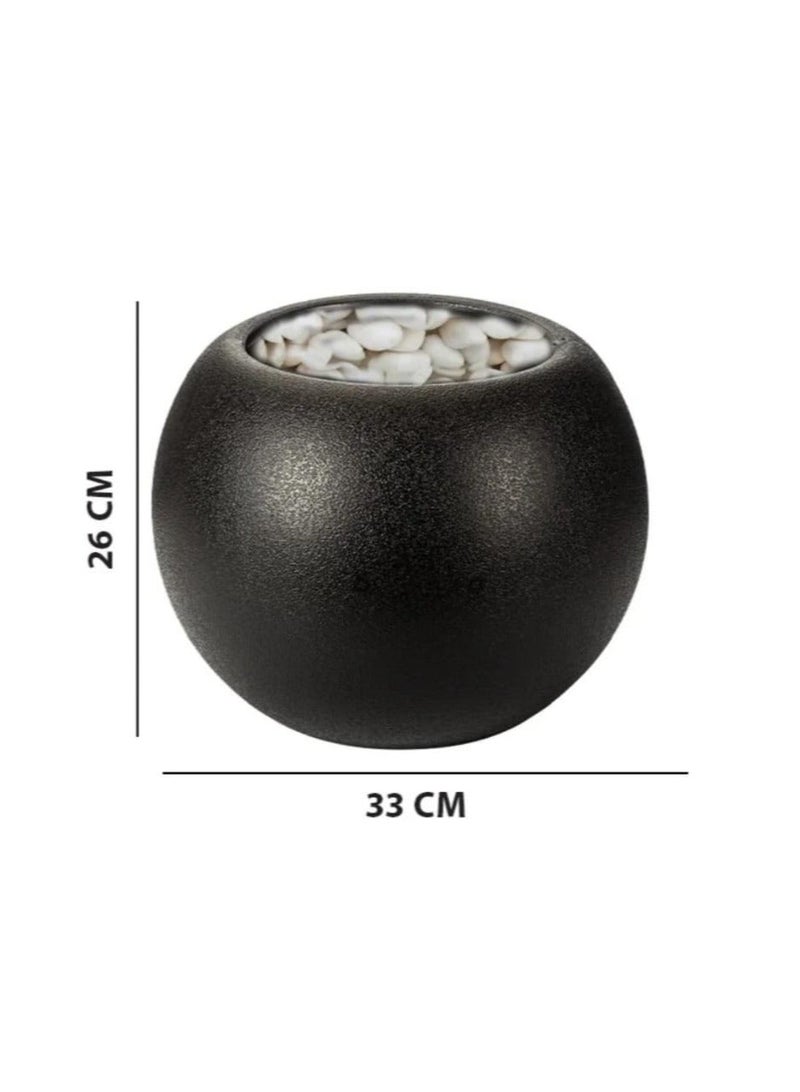 Round plastic planter with an elegant design - Image 4