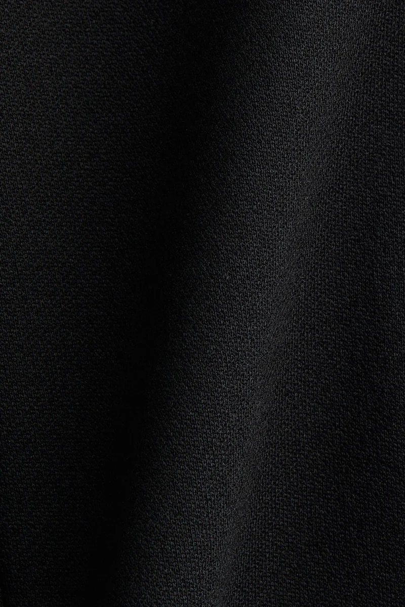 اتش اند ام بلوزة بيبلوم من قماش "بونتي دي روما"