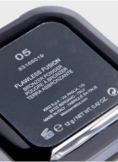 KIKO MILANO Flawless Fusion Bronzer Powder 05  - Image 4