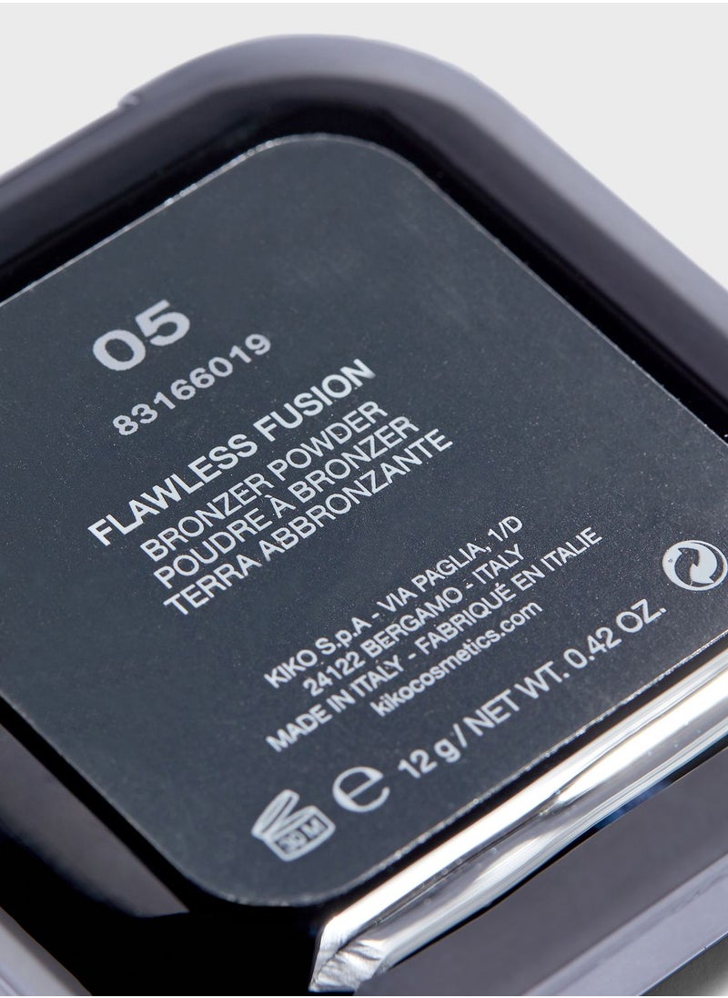KIKO MILANO Flawless Fusion Bronzer Powder 05  - Image 4