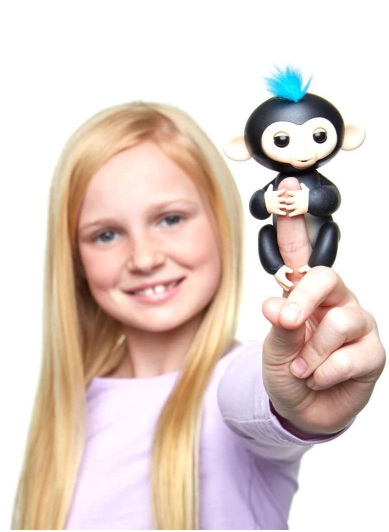 Fingerlings - Interactive Baby Monkey Zoe Black with Blue Hair By WowWee - Image 1