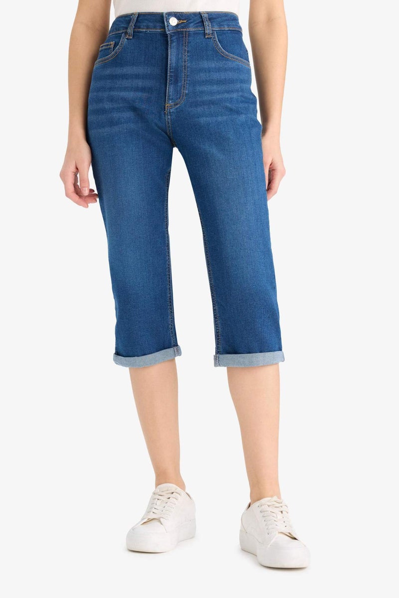 DeFacto Normal Waist Denim Capri - Image 4