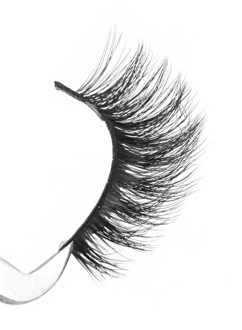 MAGEFY رموش نصفية مع شريط شفاف رموش زوايا مظهر طبيعي رموش صناعية 3D رموش ناعمة عيون قطة رموش مميزة مجموعة (10 أزواج) - Image 2