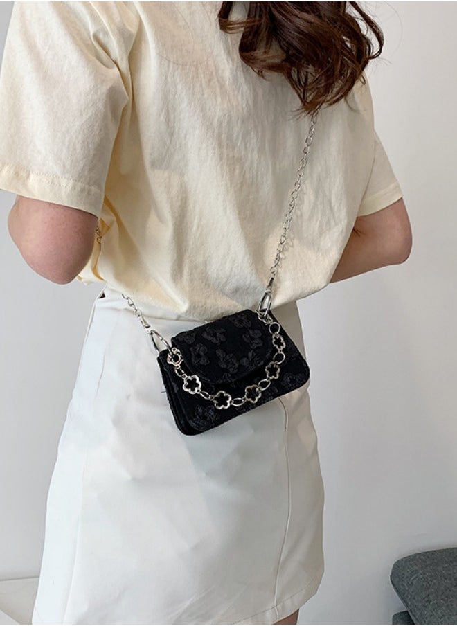 WAOKN Women's Trendy Shoulder Bag, Ladies Mini Chain Tote Bag Handbag Clutch Bag, PU Leather Flap Crossbody Bag Sling Bag Side Bag, Small Square Bag for College Students and Teenagers  - Image 2