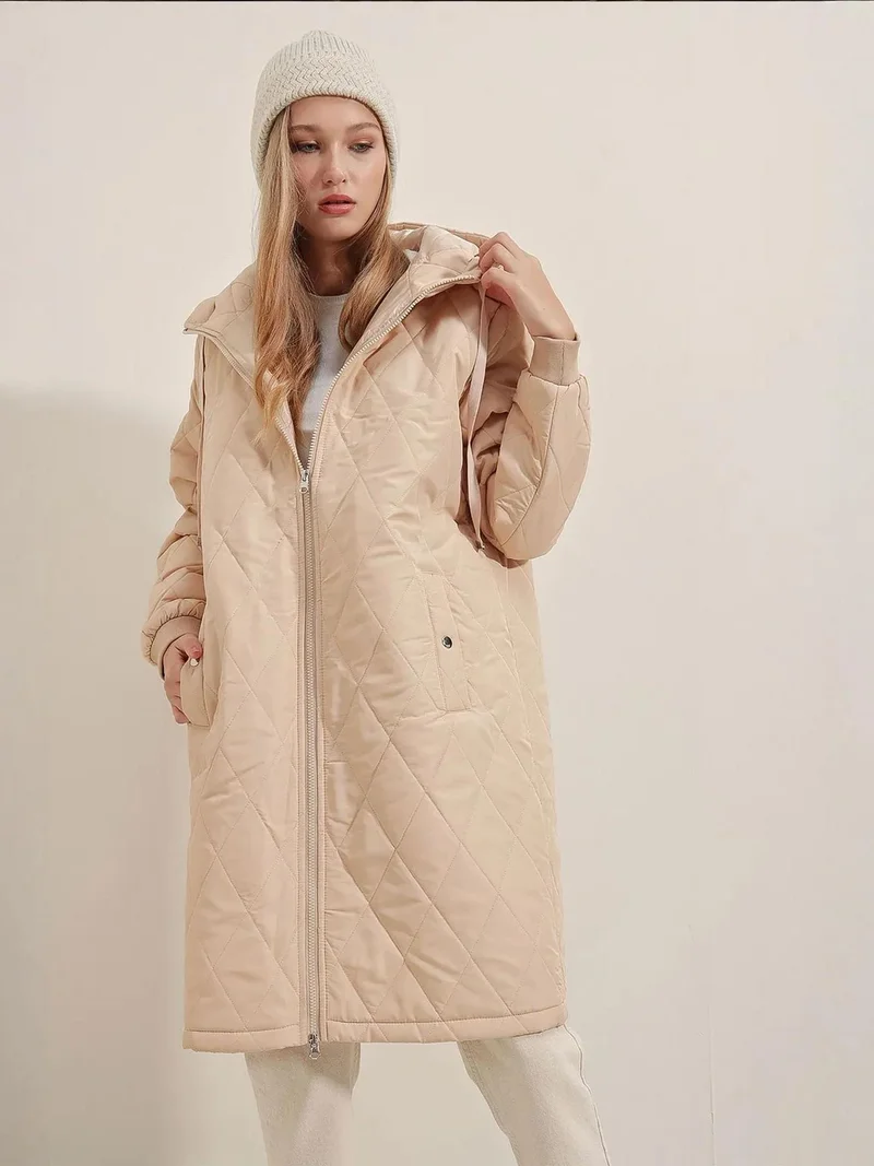 بيغ دارت معطف منتفخ طويل بغطاء رأس من